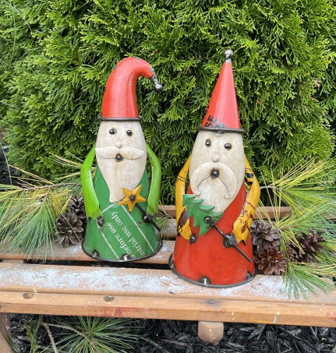 CONE SANTA'S HOLDING A TREE & STAR *NEW* AVAIL JULY 2023
